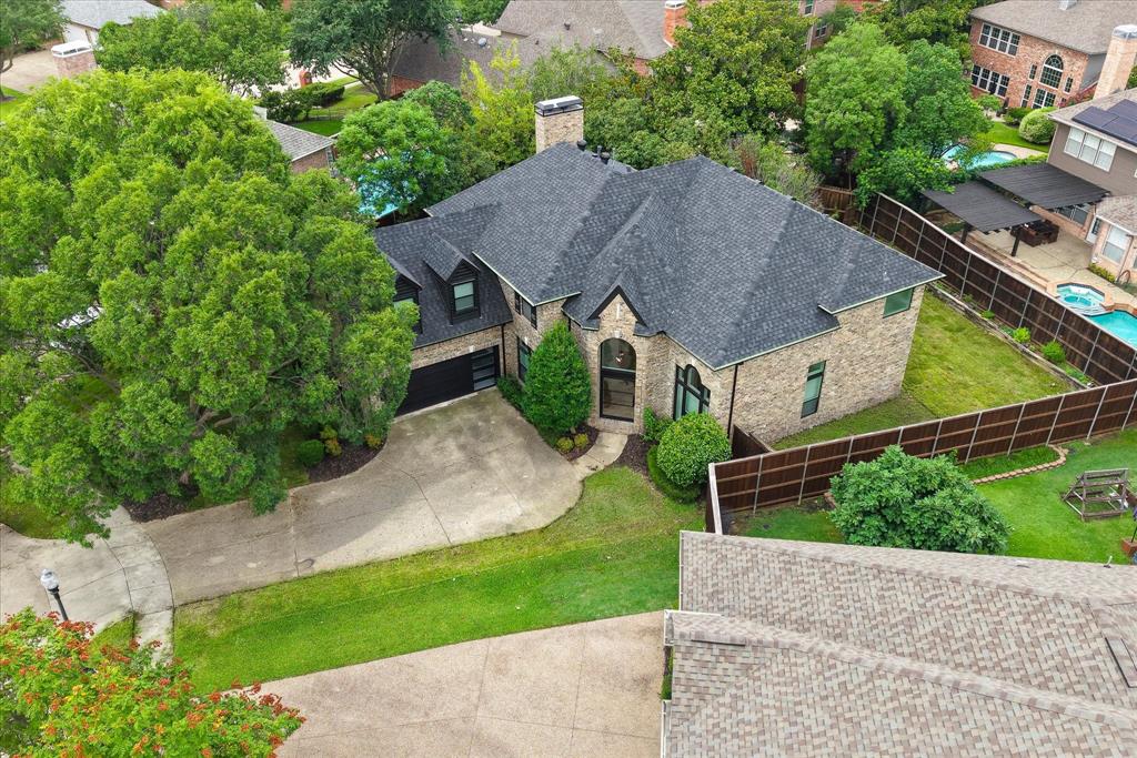 407 Greenway Court