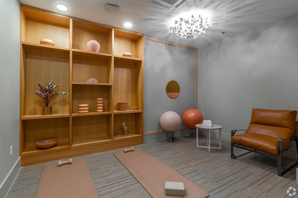 Uniti Bishop Arts - Residential Lease