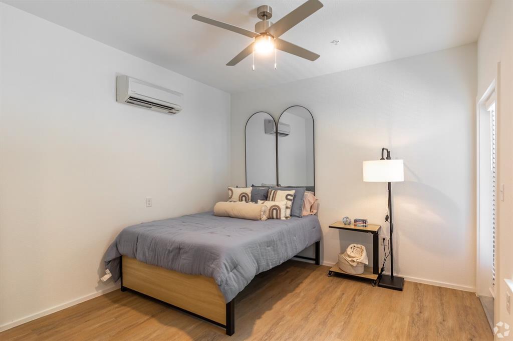 Uniti Bishop Arts - Residential Lease