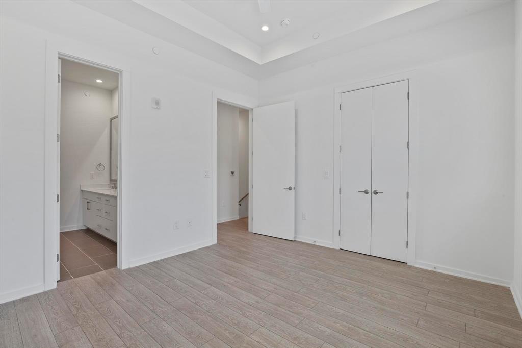 Dallas Land & Loan 02 - Residential Lease