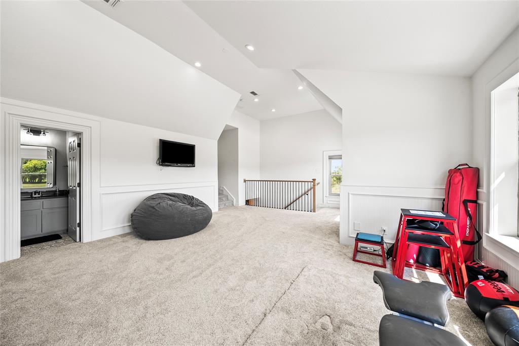 Hickory Hill Estate - Residential