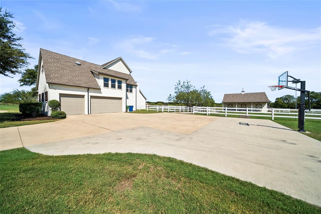 Hickory Hill Estate - Residential