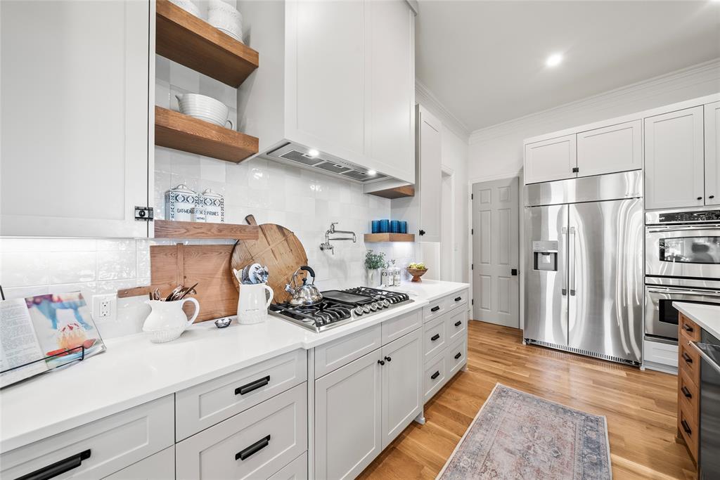 Hickory Hill Estate - Residential