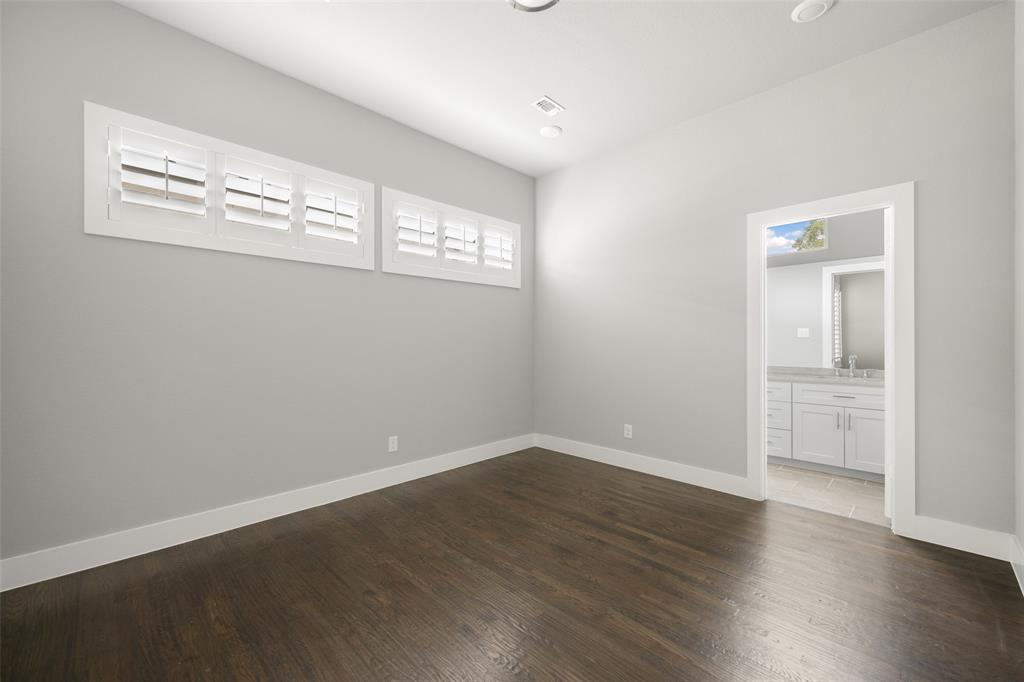 4222 Roseland Bldg 4226 - Residential