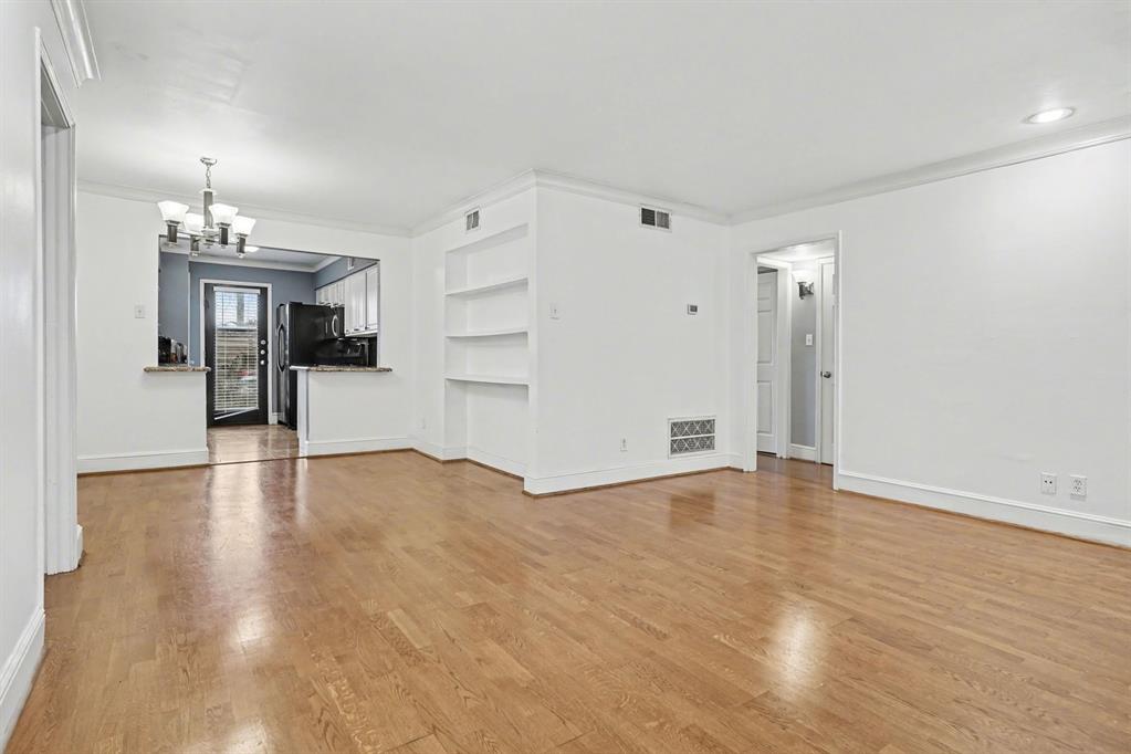 Paradiso Condo Ph 3 - Residential