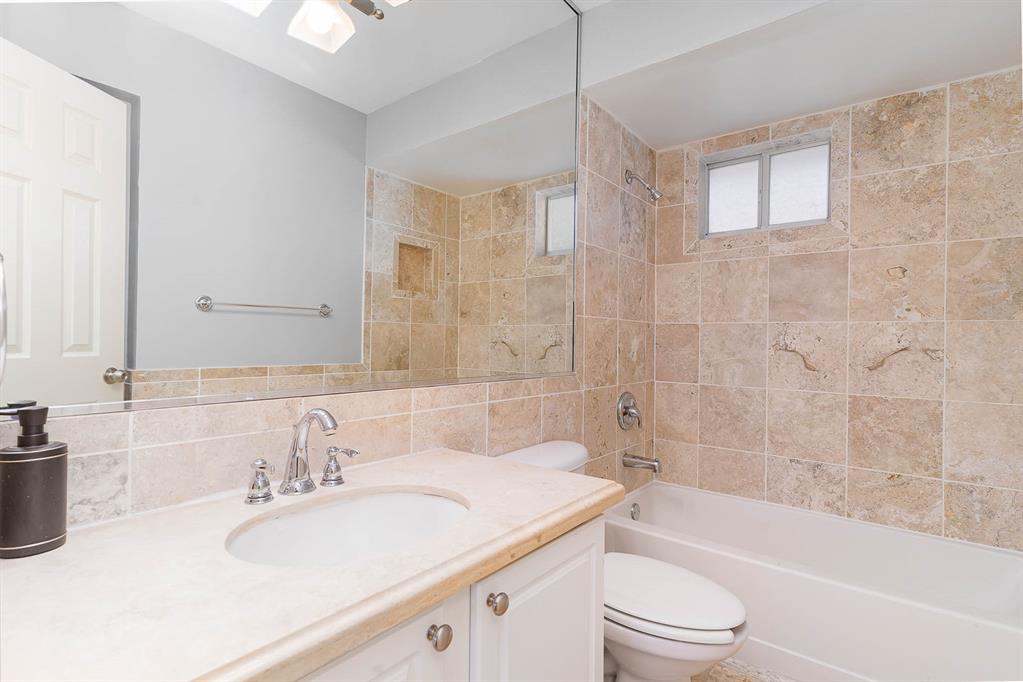 Paradiso Condo Ph 3 - Residential