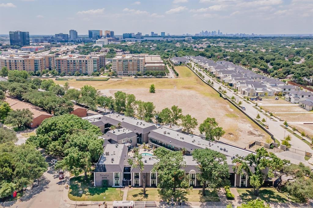 Paradiso Condo Ph 3 - Residential