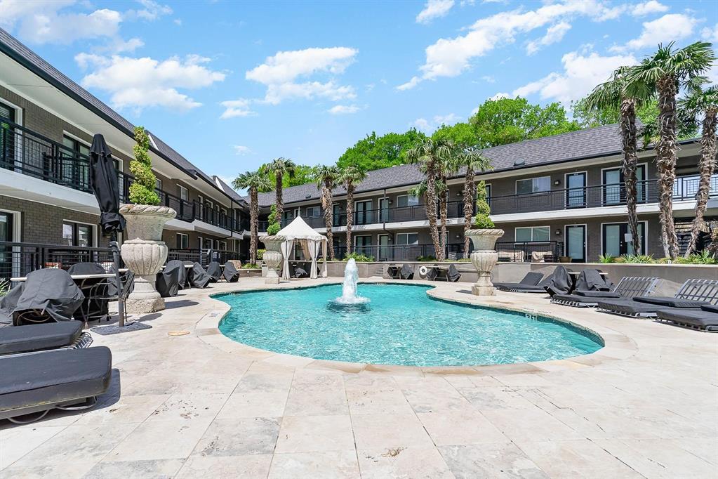 Paradiso Condo Ph 3 - Residential