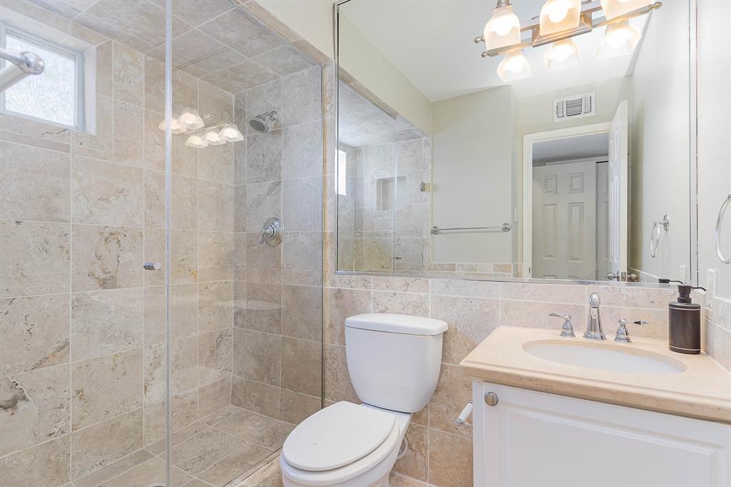 Paradiso Condo Ph 3 - Residential