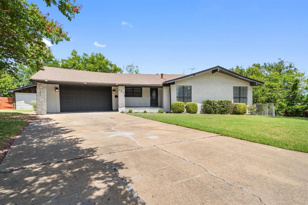 5913 Cynthia Circle