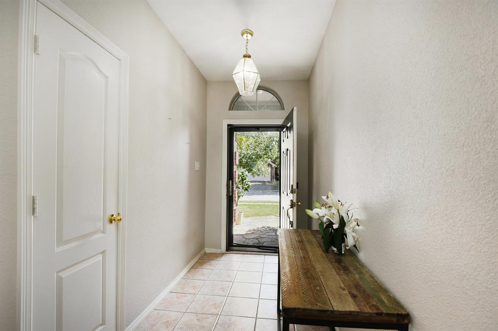 7044 Lomo Alto Drive