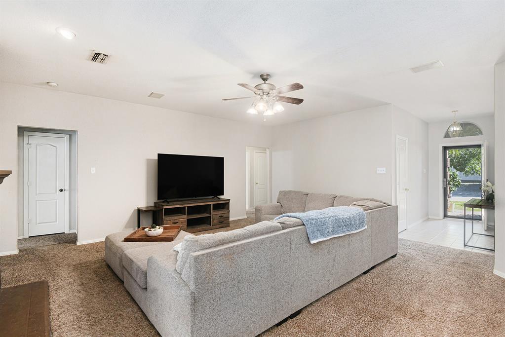 7044 Lomo Alto Drive