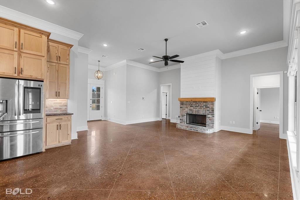 Haughton, Louisiana 71037, United States, 4 Bedrooms Bedrooms, ,2 BathroomsBathrooms,Residential,Pending,85849