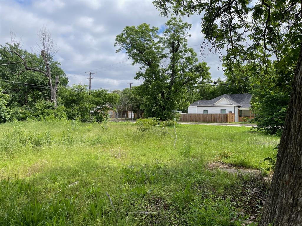979 E Pulaski Street