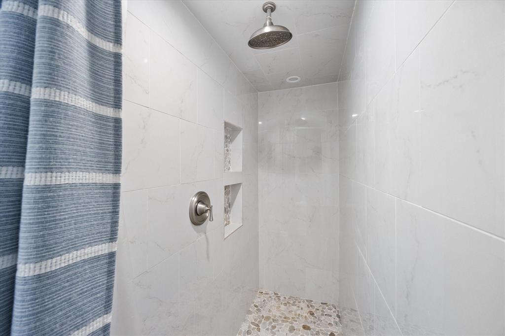 Lakeside 02 - Residential