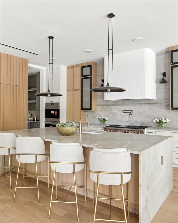 INWOOD ROAD ESTATES - Residential