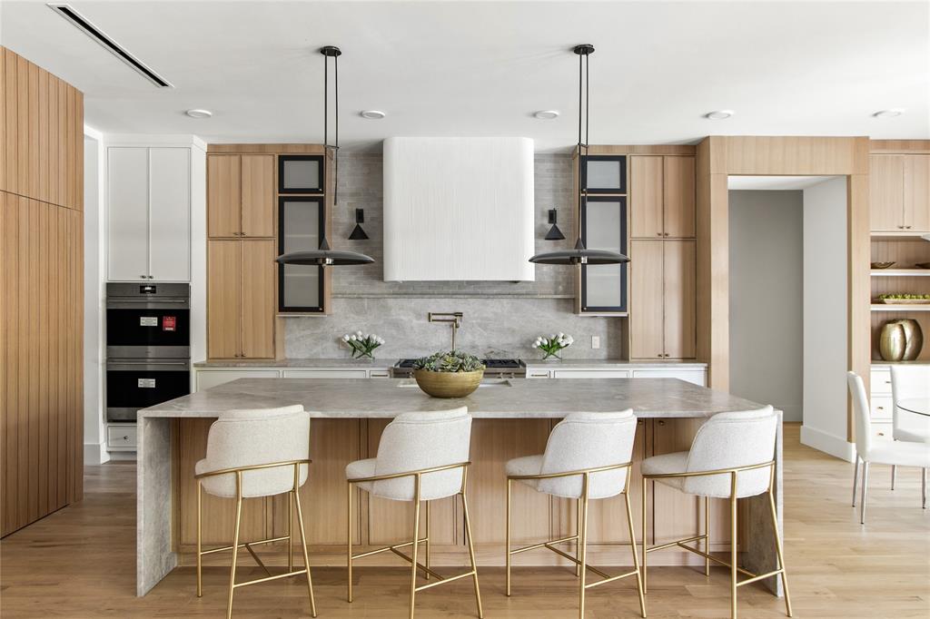 INWOOD ROAD ESTATES - Residential