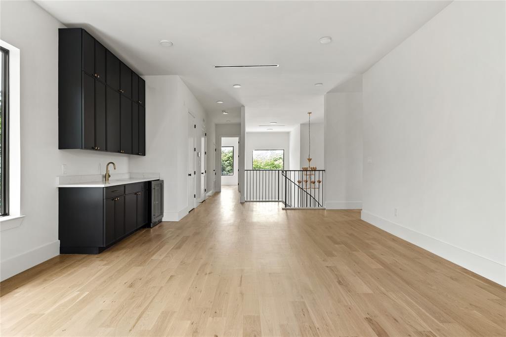 INWOOD ROAD ESTATES - Residential