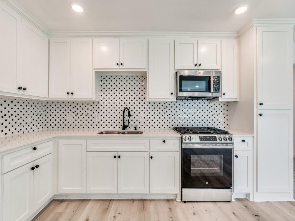 Deerpath Village 05 - Residential