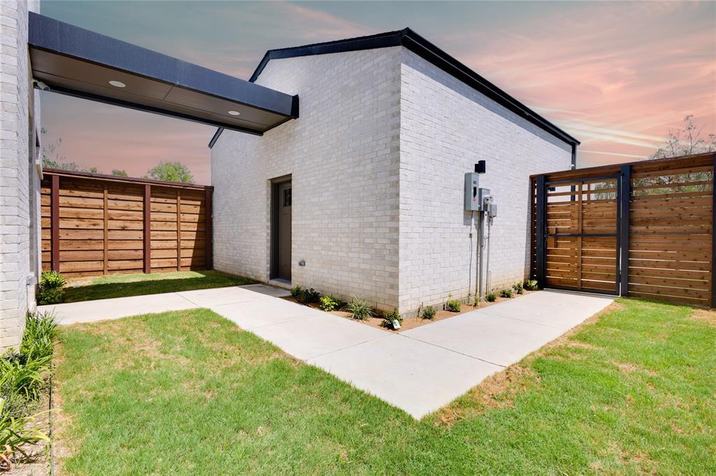 3313 Walchard Court