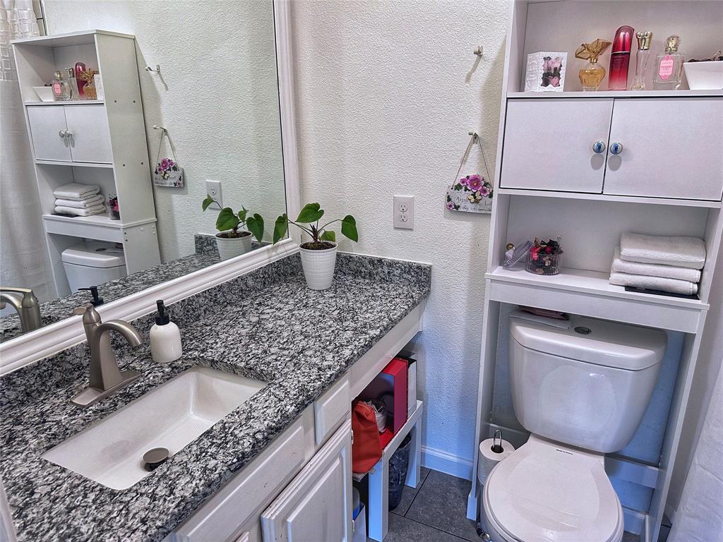 Parkwood Creek Condos - Residential