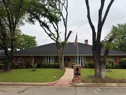 2002 Shadow Ridge Drive Arlington TX 76006