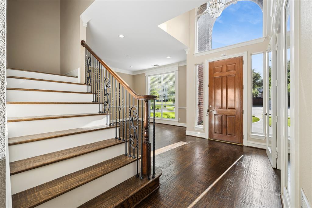 612 Driftwood Court