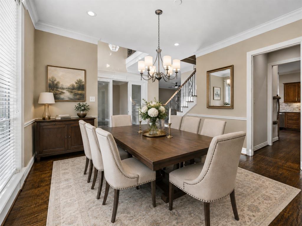 612 Driftwood Court