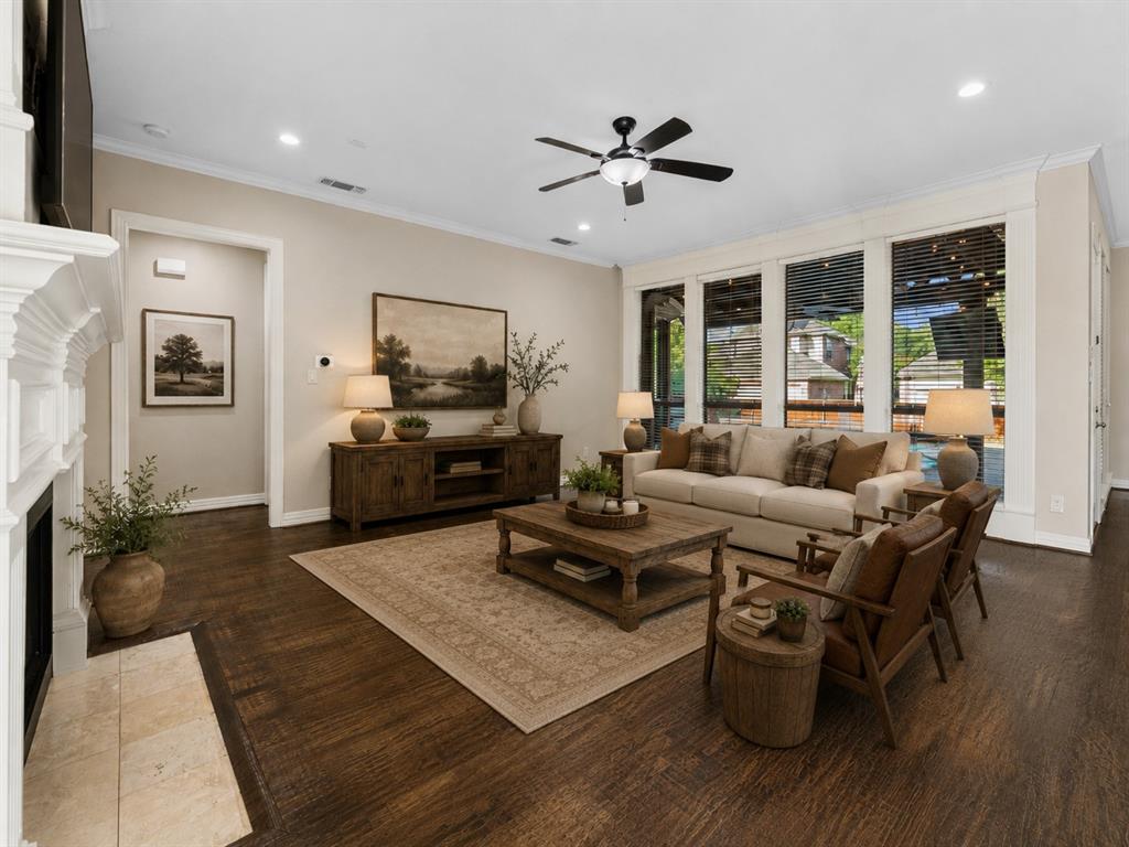 612 Driftwood Court