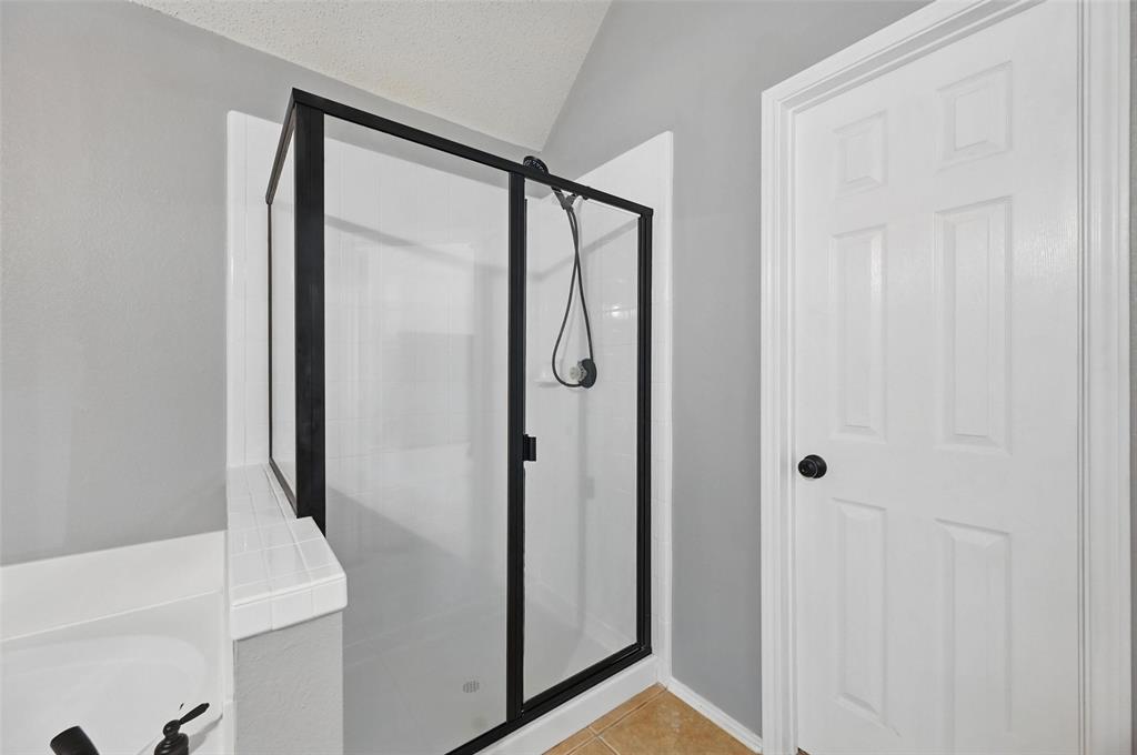 Rowlett, Texas 75089, United States, 4 Bedrooms Bedrooms, ,2 BathroomsBathrooms,Residential,Active,142232