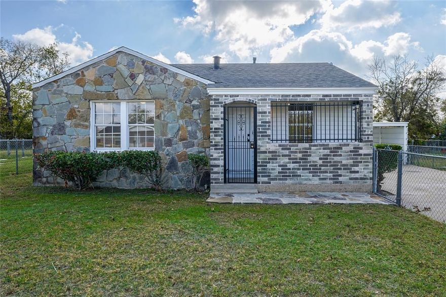 Step into this beautifully reimagined nearly 1,500 sq ft, 3-bed, 3-bath 1950s home, renovated with a no-expense-spared approach. Every detail blends modern-industrial style with the preserved character of its mid-century roots.

Inside, you’ll find new flooring throughout, paired with original hardwood floors saved in key areas to maintain authentic charm. The home feels extremely spacious and open, featuring a fully updated kitchen, remodeled bathrooms, fresh paint, and modern finishes throughout.

A standout feature is the large bonus room in the back with its own bedroom and bathroom—ideal for a home office, guest suite, studio, or additional living space.

Major upgrades include a brand-new roof, brand-new siding, a new HVAC system, and a mini-split in the bonus suite for efficient year-round comfort.

Outside, enjoy a one-car garage, covered parking, a covered back patio, full fencing with a gated entrance, and a backyard concrete slab with a fireplace—perfect for entertaining or relaxing.

Located in a quiet, friendly neighborhood with exceptionally kind neighbors, the home is also walking distance to shops, including Walmart and nearby retail.

Seller is offering a $5,000 buyer credit.

And here’s the part buyers will love:
Comparable remodeled homes in this area typically sell around $170 per square foot — while this home is priced closer to $145 per square foot. You’re getting a beautifully remodeled property with major system upgrades at an exceptional value.