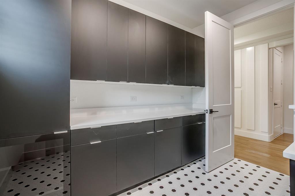 Country Club Heights - Residential