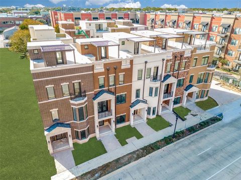 Photo of 218 E Dallas Road #102, Grapevine, TX 76051 (MLS # 21175157)