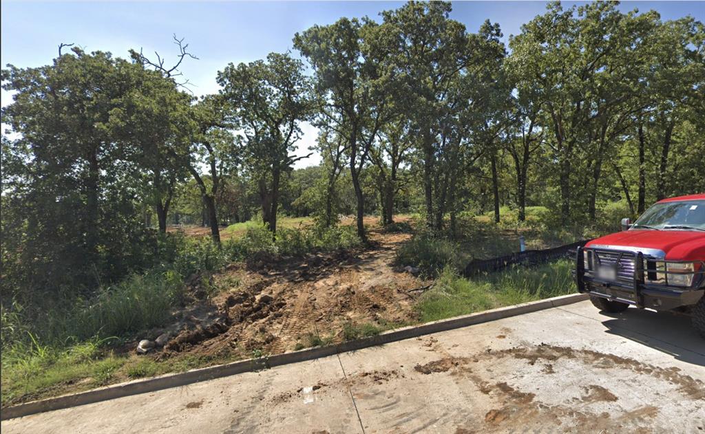 608 Forest View Court