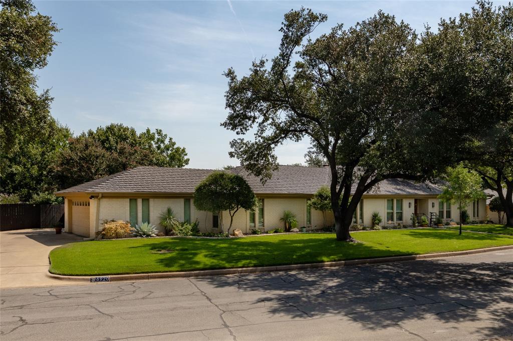 Ridglea Country Club Estates - Residential