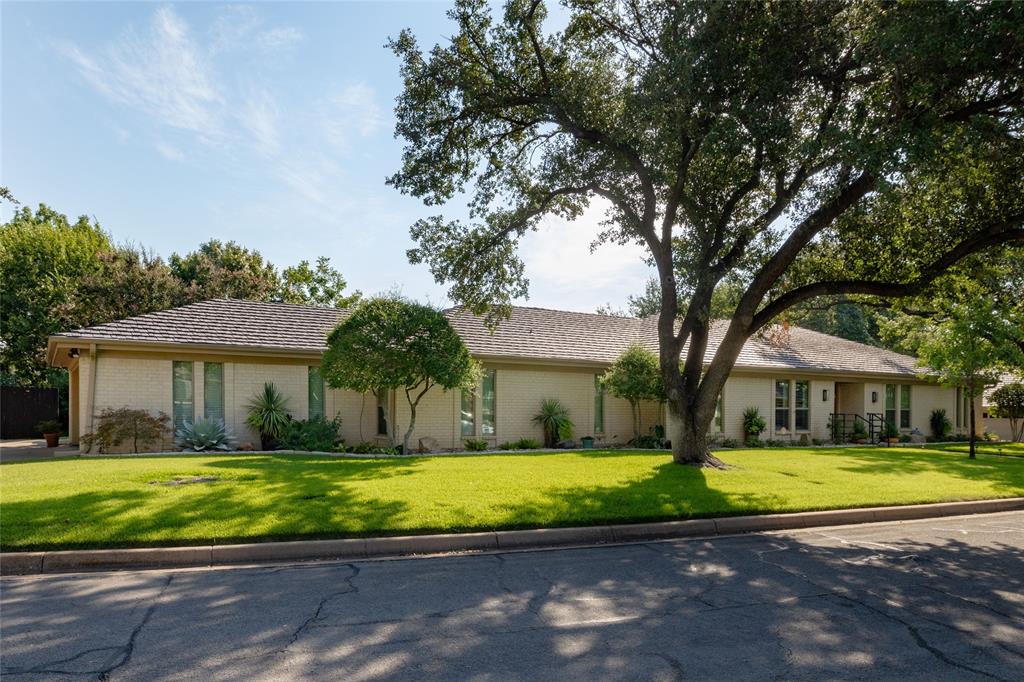 Ridglea Country Club Estates - Residential