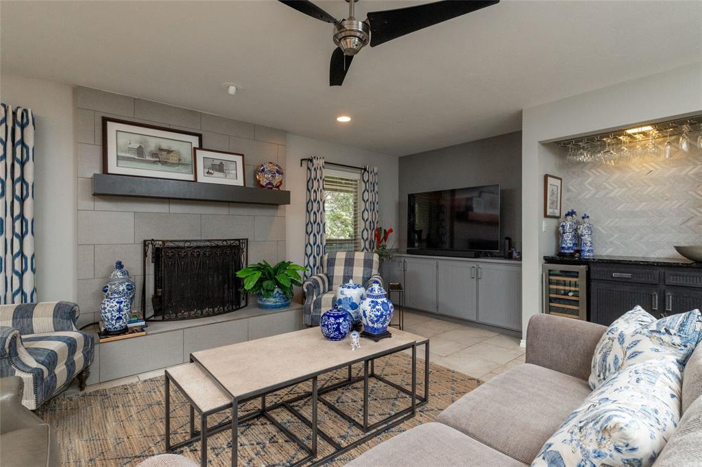 Ridglea Country Club Estates - Residential