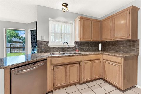 Tiny photo for 2828 Linden Lane, Grand Prairie, TX 75052 (MLS # 21230135)