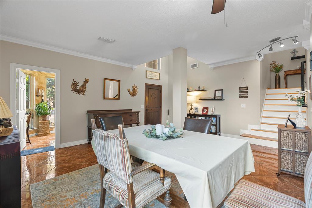 324 Georgian Oak Court