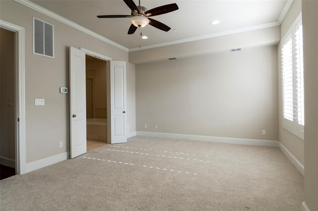 Irving, Texas 75039, United States, 3 Bedrooms Bedrooms, ,4 BathroomsBathrooms,Residential,Pending,13210