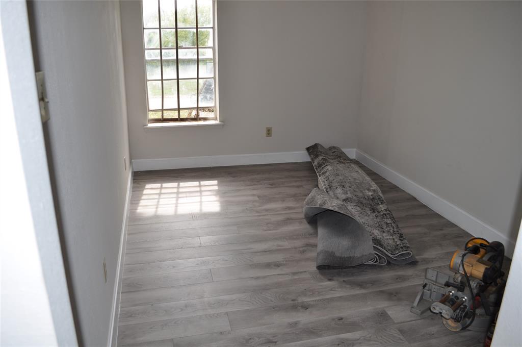 M D Bullion - Commercial Sale