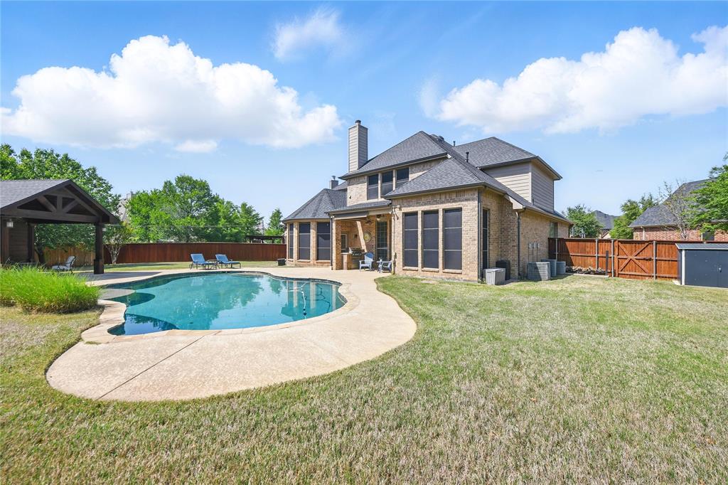 Lantana, Texas 76226, United States, 5 Bedrooms Bedrooms, ,4 BathroomsBathrooms,Residential,Pending,115889