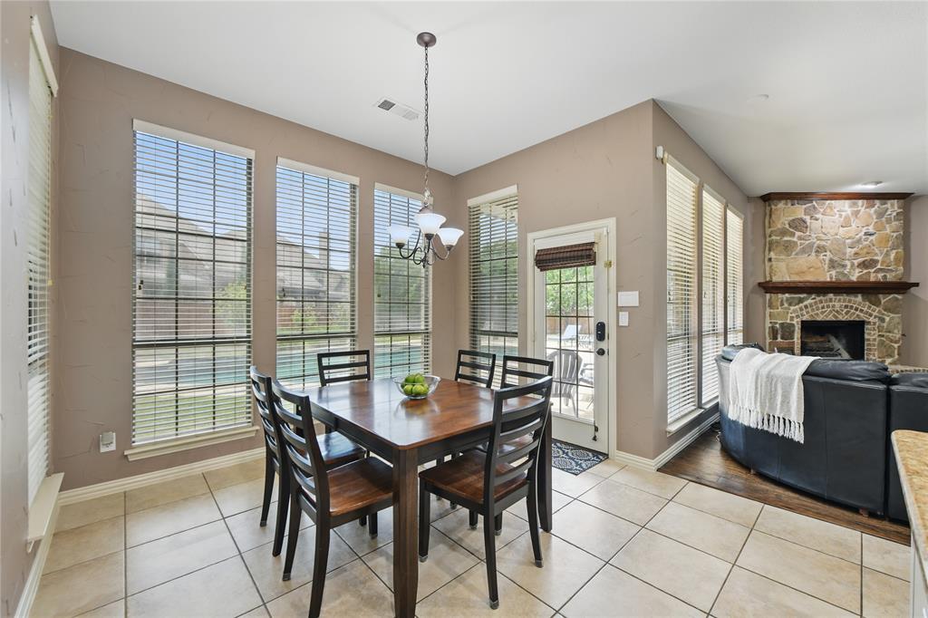 Lantana, Texas 76226, United States, 5 Bedrooms Bedrooms, ,4 BathroomsBathrooms,Residential,Pending,115889