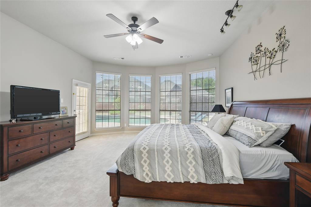 Lantana, Texas 76226, United States, 5 Bedrooms Bedrooms, ,4 BathroomsBathrooms,Residential,Pending,115889