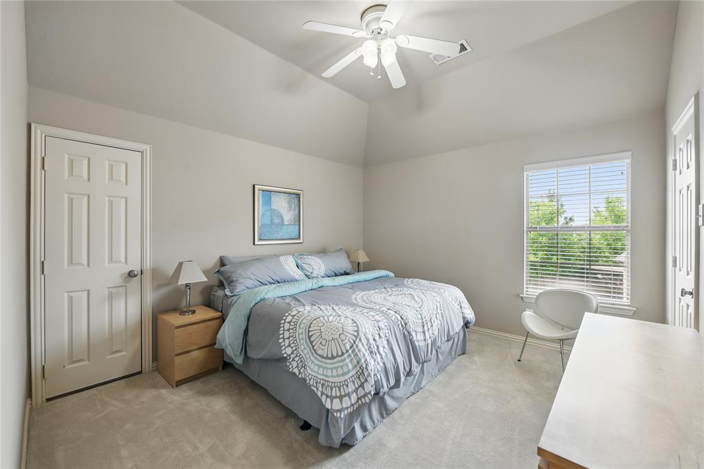 Lantana, Texas 76226, United States, 5 Bedrooms Bedrooms, ,4 BathroomsBathrooms,Residential,Pending,115889