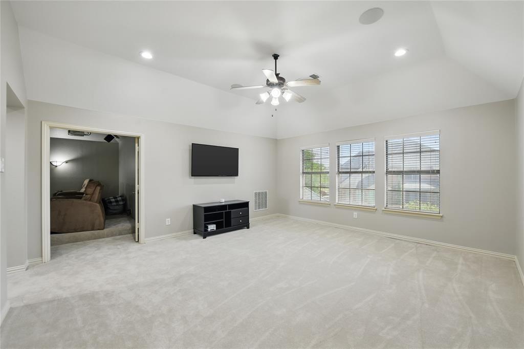 Lantana, Texas 76226, United States, 5 Bedrooms Bedrooms, ,4 BathroomsBathrooms,Residential,Pending,115889