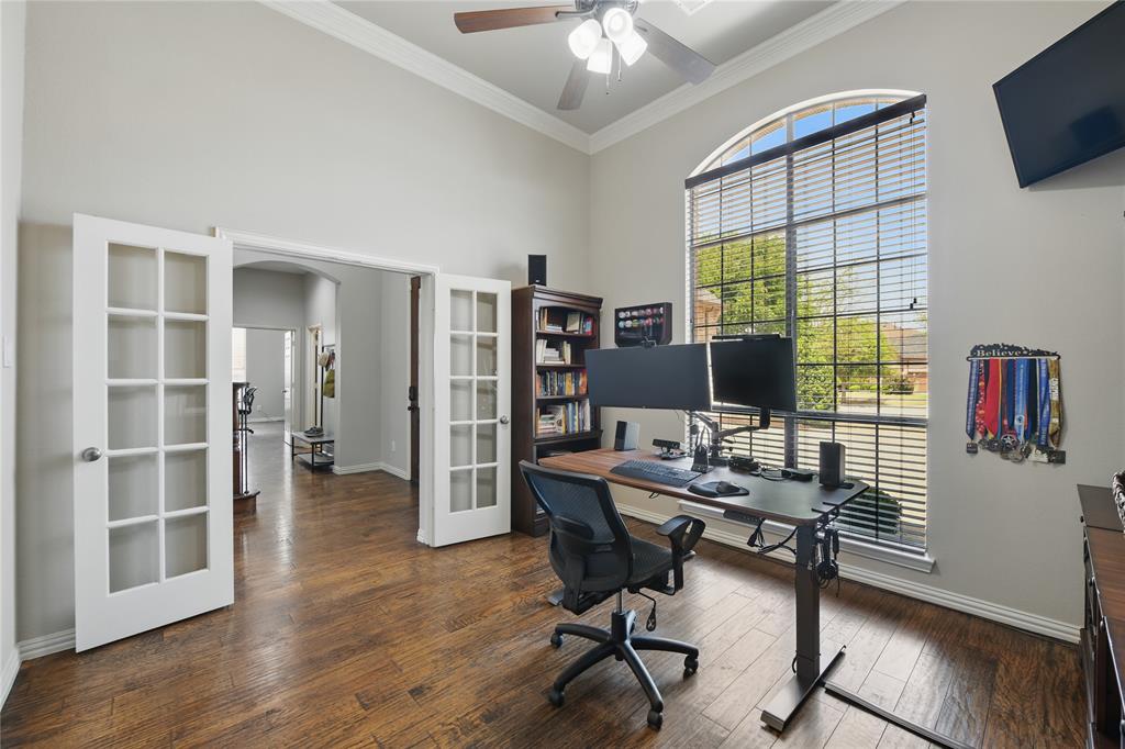 Lantana, Texas 76226, United States, 5 Bedrooms Bedrooms, ,4 BathroomsBathrooms,Residential,Pending,115889