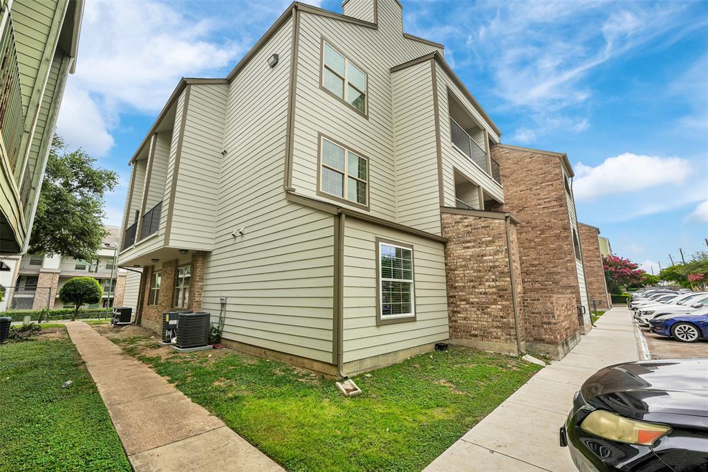 Sable Ridge Condos Ph 01-06 - Residential