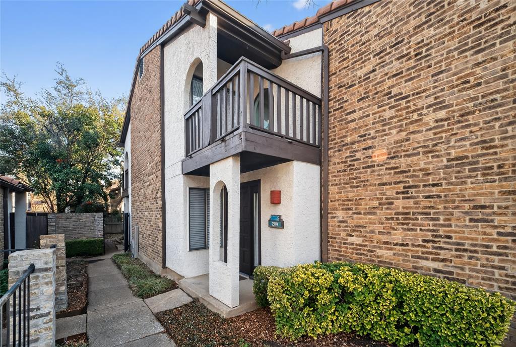 18040 Midway Road 209