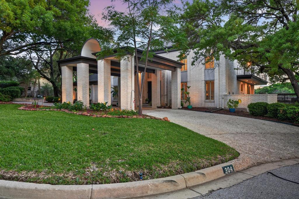 304 Havenwood Lane N